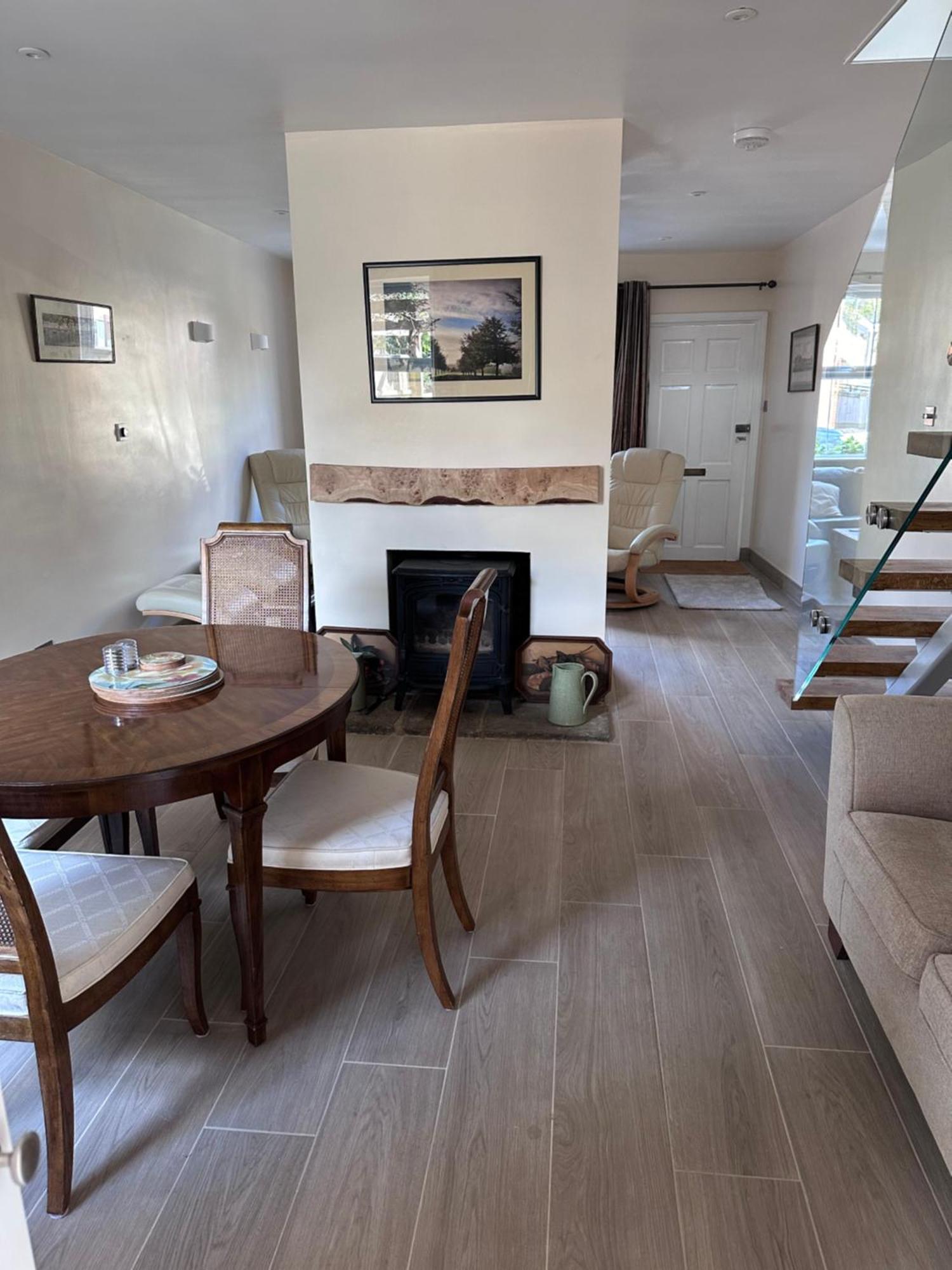 Beautiful, Cosy, Comfortable Marden! Casa de Férias *